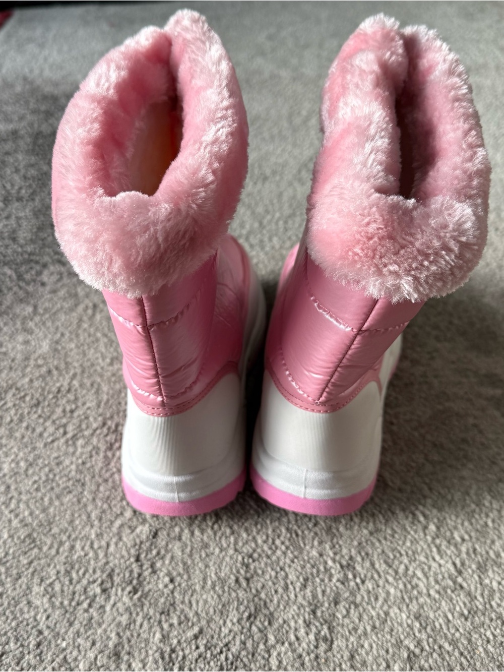 Girl’s Pink Snow Boots - size 2 - Picture 3 of 5